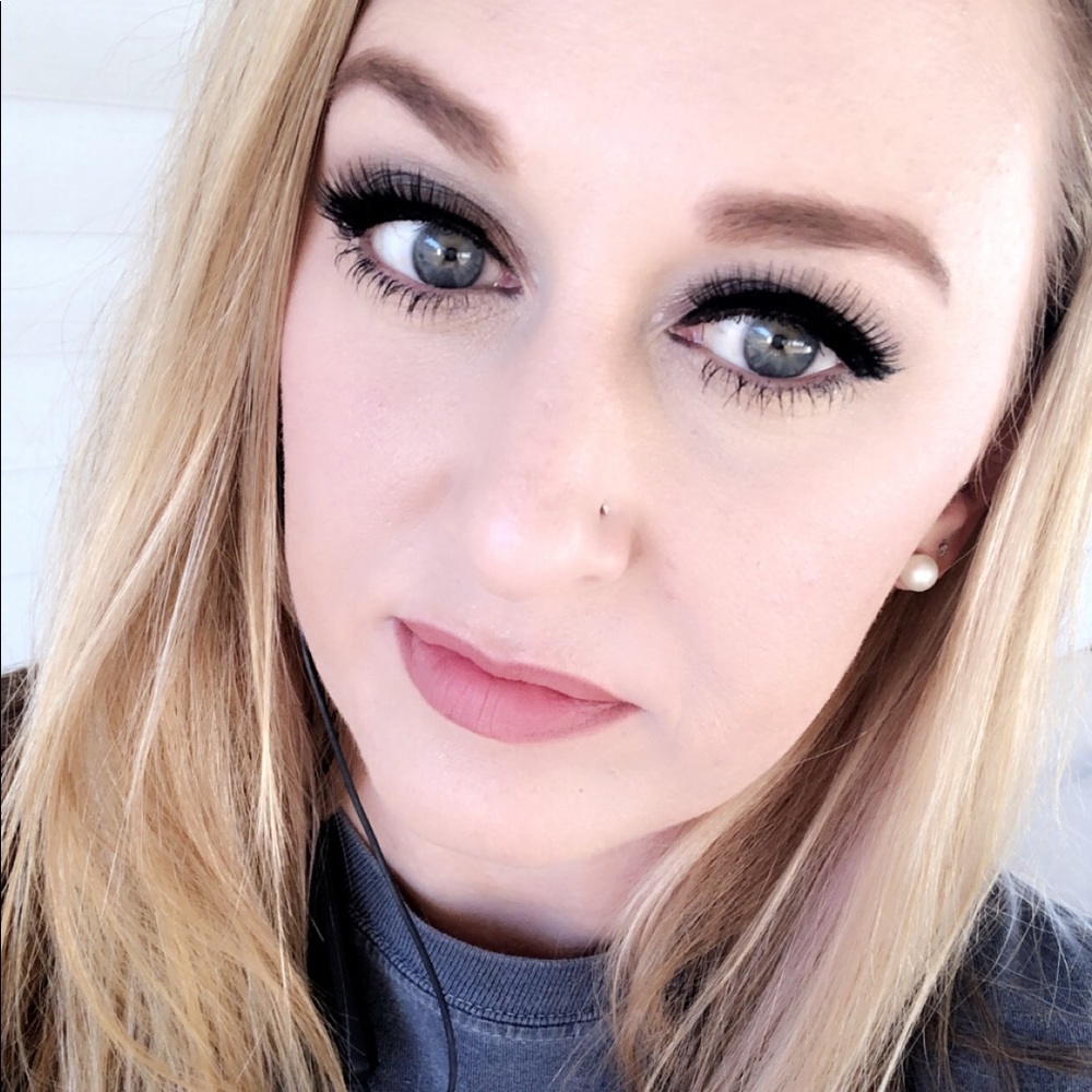 Meet your Posher, Jessica